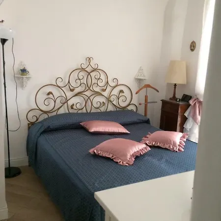 Margherita Homestay Naples